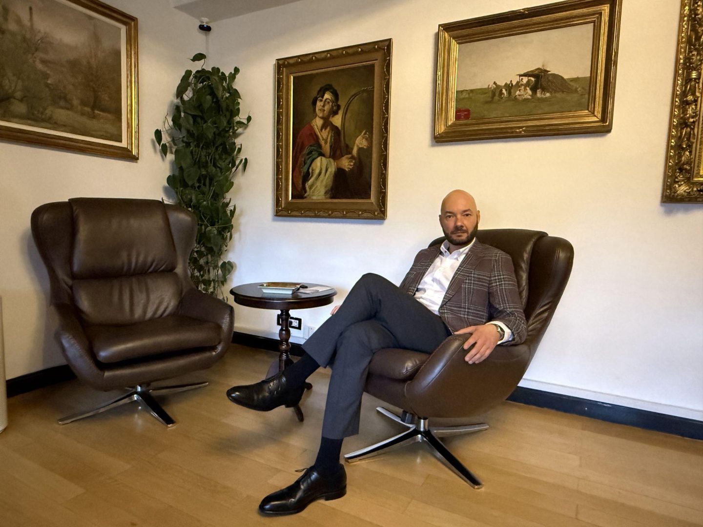 Ce spui și ce nu spui în fața anchetatorilor: Drept penal explicat de avocatul Vladimir Naciu 7 Ce spui și ce nu spui în fața anchetatorilor: Drept penal explicat de avocatul Vladimir Naciu